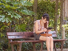 ムッツリ地味っこ童顔爆乳ちゃん→絶叫エビぞりイキ狂い中出し懇願チ●ポ堕ち!かんなチャン サンプル動画サムネイル